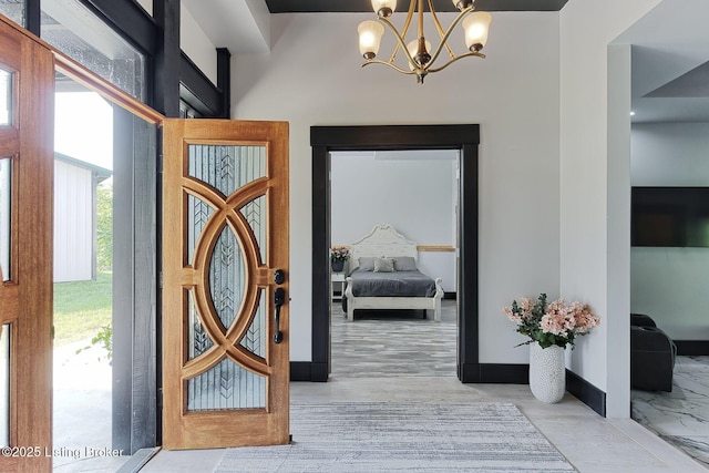 1575 Ochs Ln, Bloomfield, KY 40008 - entrance foyer featuring a chandelier