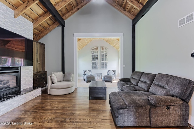 1575 Ochs Ln, Bloomfield, KY 40008 - living area with wood ceiling and wood finished floors