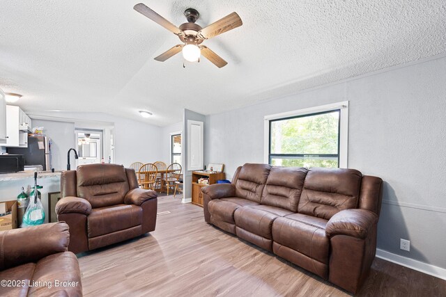 6937 Hammonsville Rd, Bonnieville, KY 42713 - photo 5