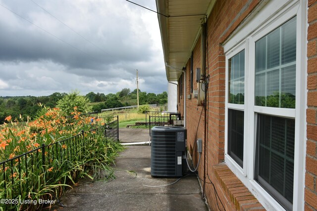 2805 Columbia Rd, Edmonton, KY 42129 - photo 4