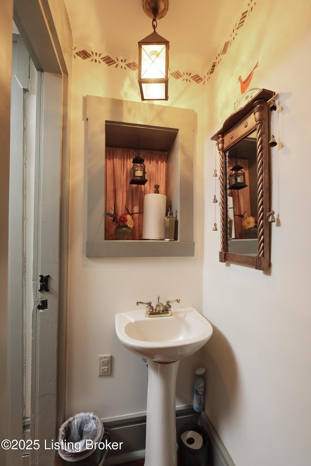 2406 Tucker Station Rd, Louisville, KY 40299 - view of bathroom