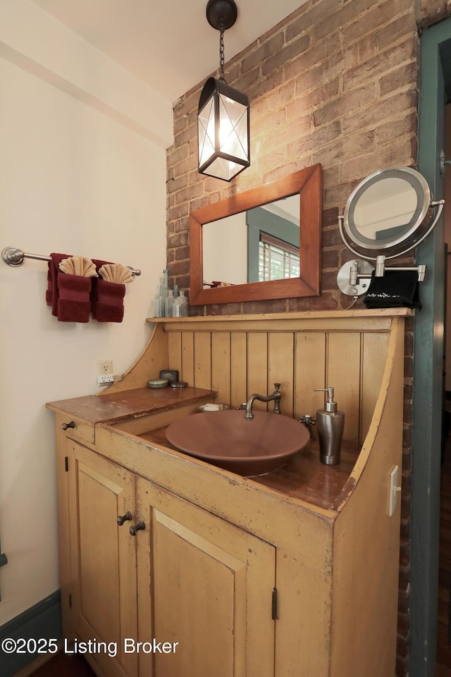 2406 Tucker Station Rd, Louisville, KY 40299 - bathroom featuring vanity