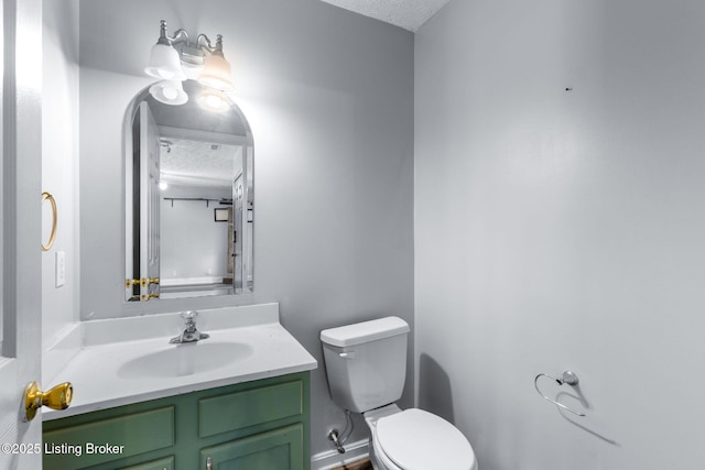 128 Clover Cove Ct, Shepherdsville, KY 40165 - half bath featuring a textured ceiling and vanity