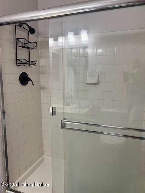 8406 Ambrosse Ln Unit 208, Louisville, KY 40299 - photo 9