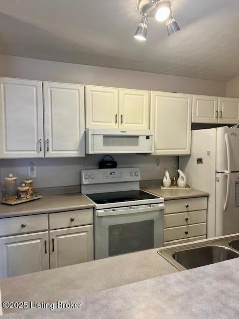 8406 Ambrosse Ln Unit 208, Louisville, KY 40299 - photo 5