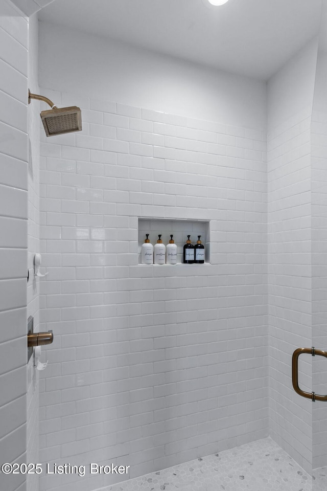6331 Mistflower Cir, Prospect, KY 40059 - bathroom with a stall shower