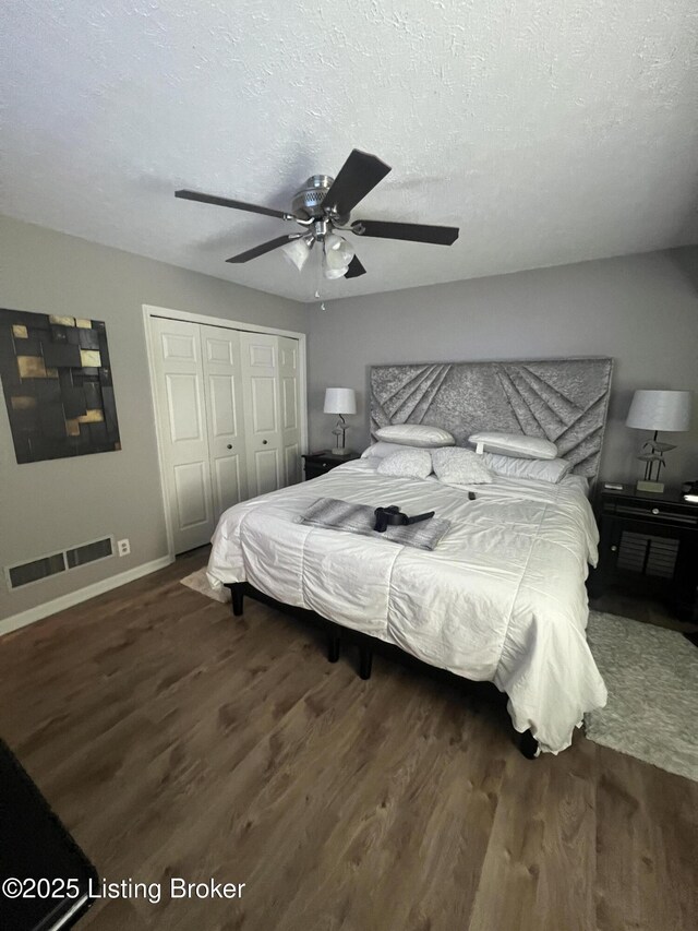 12112 Alpine Way, Goshen, KY 40026 - bedroom with wood finished floors, a closet, ceiling fan, and a textured ceiling