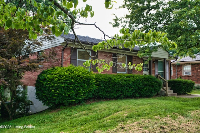 1397 Dotland Cir, Shelbyville, KY 40065 - ranch-style house featuring brick siding and a front lawn