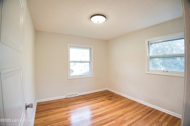 1397 Dotland Cir, Shelbyville, KY 40065 - empty room featuring light wood-style floors and baseboards