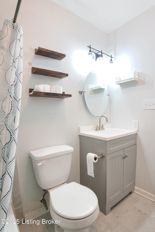1397 Dotland Cir, Shelbyville, KY 40065 - full bath with vanity and a shower with shower curtain