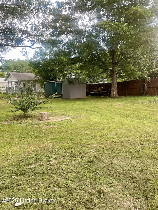6615 Capella Ln, Louisville, KY 40258 - photo 32