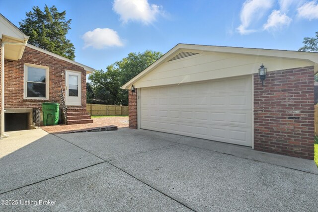 6505 Ridge Cliff Rd, Hollow Creek, KY 40228 - view of detached garage