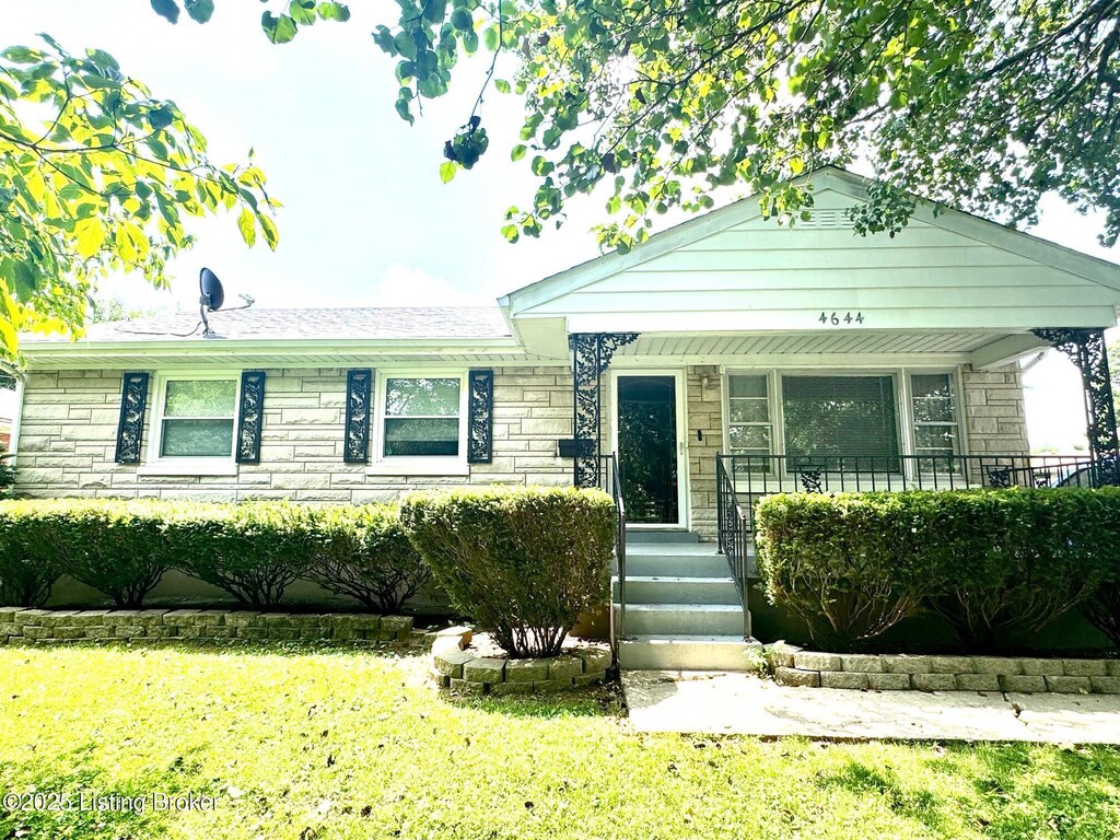 4644 Lor Ann Ave, Louisville, KY 40219 - photo 1
