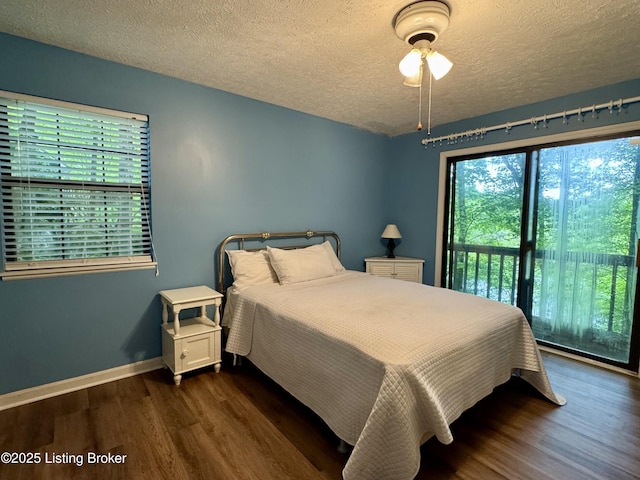 796 Lake Forest Ln, Westview, KY 40178 - bedroom with dark wood-style floors and a textured ceiling