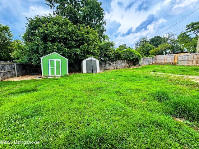 108 Bruce St, Lebanon Junction, KY 40150 - fenced backyard featuring a storage shed