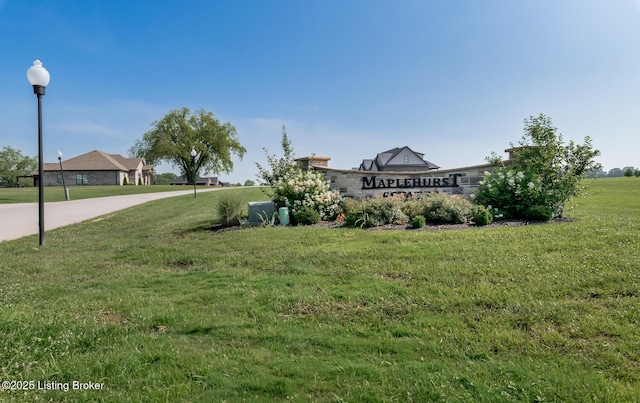 121 Liam Ct, Shepherdsville, KY 40165 - view of front of house with a front lawn