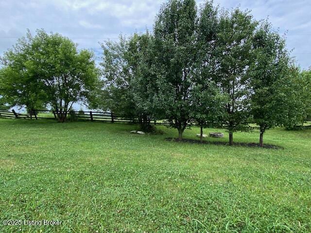 121 Redwood Dr, Bardstown, KY 40004 - view of yard