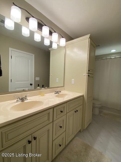 121 Redwood Dr, Bardstown, KY 40004 - full bath featuring double vanity and a shower with shower curtain
