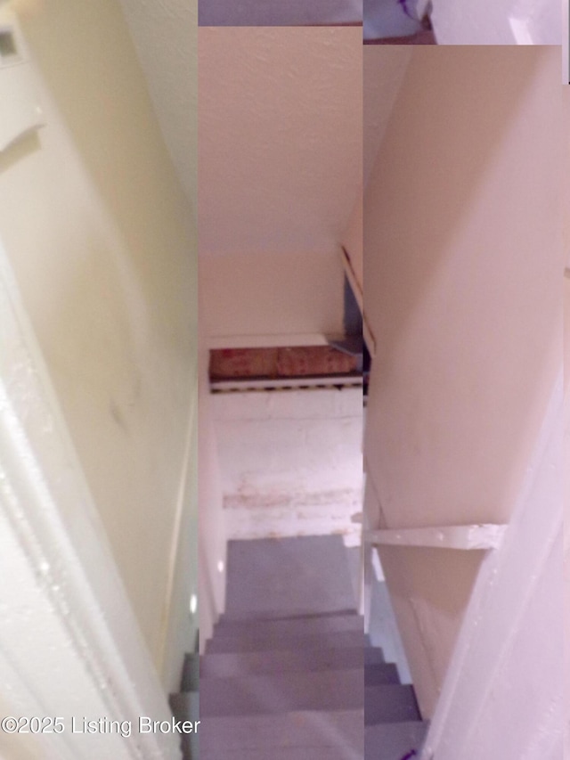 2113 Dumesnil St, Louisville, KY 40210 - view of staircase