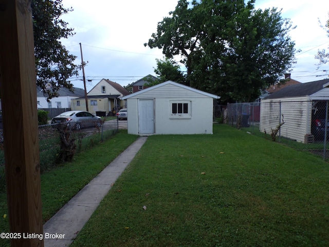 2113 Dumesnil St, Louisville, KY 40210 - view of yard featuring an outbuilding