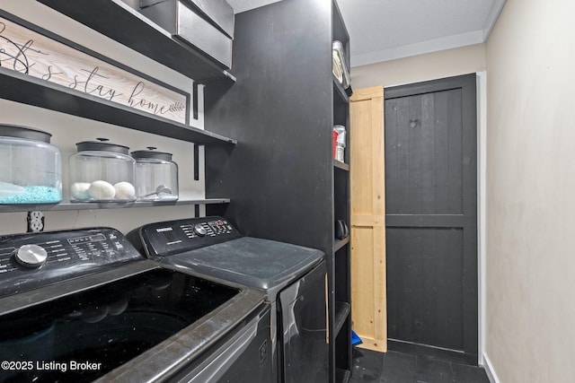 508 Auburn Oaks Dr, Louisville, KY 40214 - laundry room with separate washer and dryer and baseboards