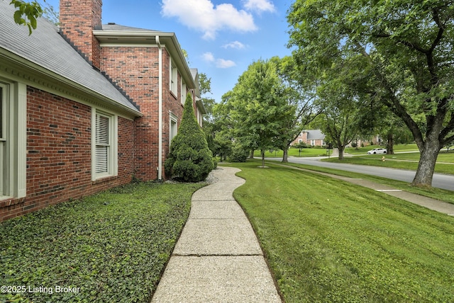 12512 Kirkham Rd, Louisville, KY 40299 - view of green lawn