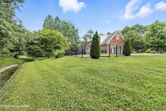 12512 Kirkham Rd, Louisville, KY 40299 - view of yard