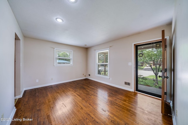 8106 Carnes Dr, Louisville, KY 40219 - photo 7