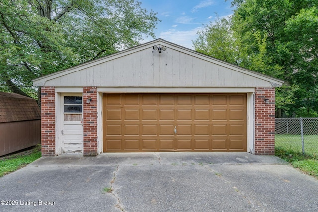 8106 Carnes Dr, Louisville, KY 40219 - photo 39