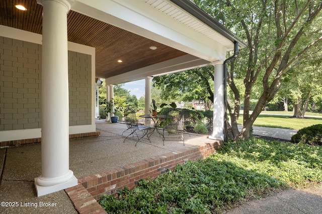 9906 Glen Vista Dr, Prospect, KY 40059 - view of patio / terrace