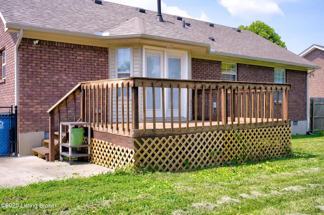 318 Tecumseh Dr, Shepherdsville, KY 40165 - back of property featuring brick siding, a shingled roof, and a deck