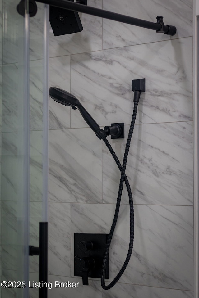 7103 Star Barn Ln, Crestwood, KY 40014 - bathroom view of a marble finish shower