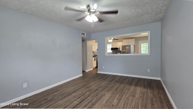 705 Sinclair St, Fairdale, KY 40118