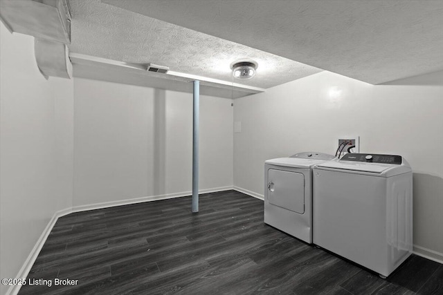 428 Pennsylvania Ave, Elizabethtown, KY 42701 - laundry room with dark wood-type flooring, independent washer and dryer, and a textured ceiling