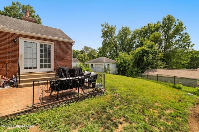 3002 Eagle Pass, Louisville, KY 40217 - fenced yard featuring entry steps