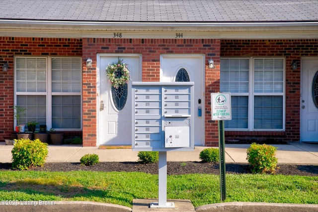 344 S Dorsey Ln Unit 344, Louisville, KY 40223 - entrance to property featuring brick siding