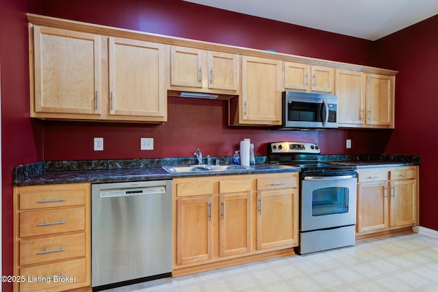 344 S Dorsey Ln Unit 344, Louisville, KY 40223 - kitchen with stainless steel appliances and light flooring