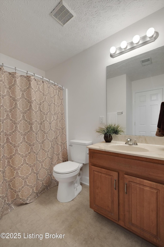 7230 Michael Benjamin Cir, Crestwood, KY 40014 - bathroom with vanity and a textured ceiling