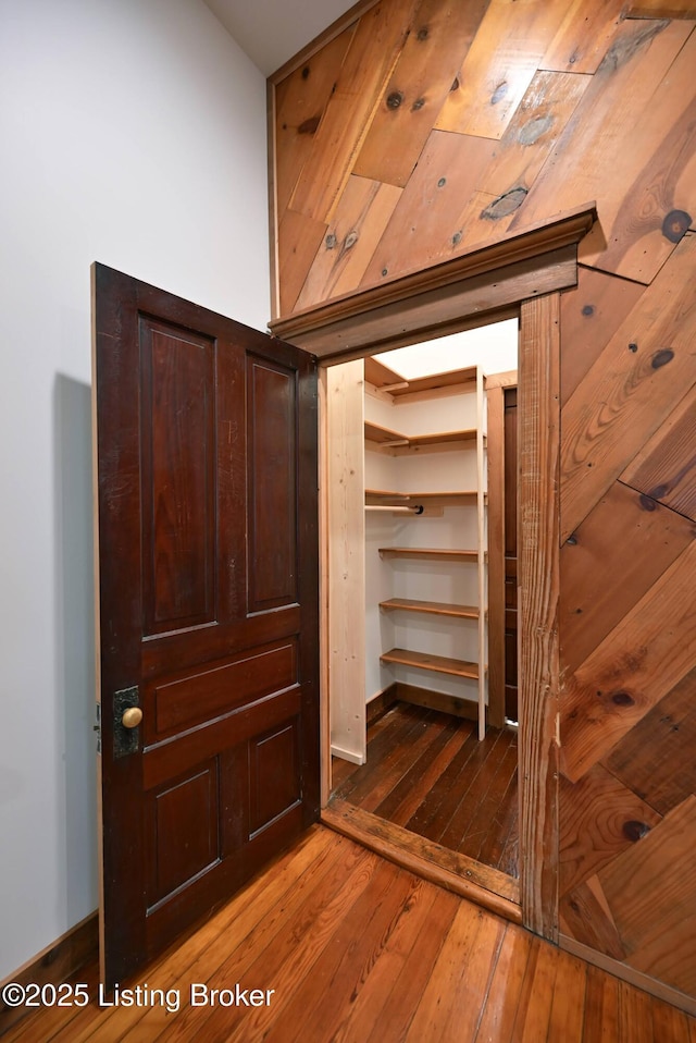 1819 Eastern Pkwy, Louisville, KY 40204 - view of closet