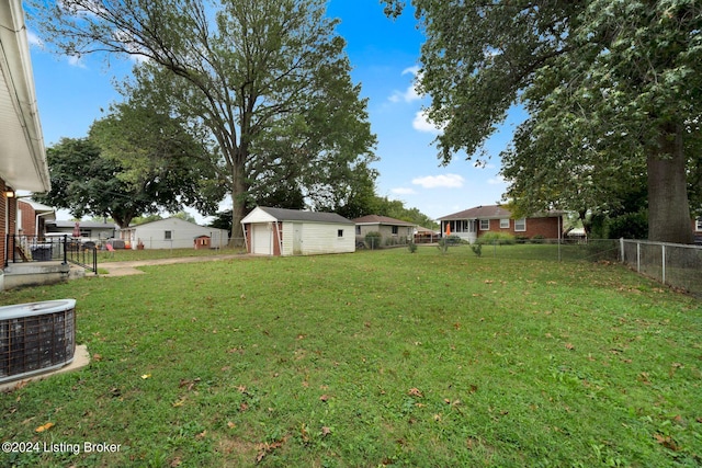 1920 Dixie Garden Dr, Louisville, KY 40272 - photo 37