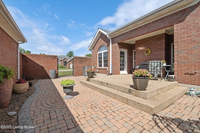 3105 Arbor Ridge Ln, New Albany, IN 47150 - view of patio with a gate