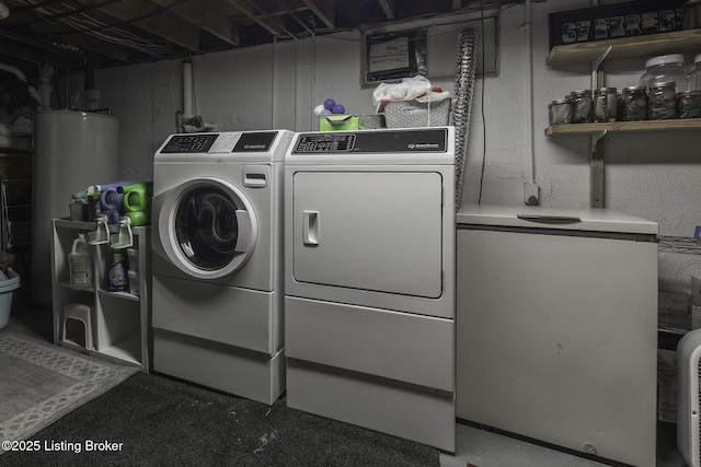 10703 Cedar Creek Rd, Louisville, KY 40229 - washroom featuring independent washer and dryer