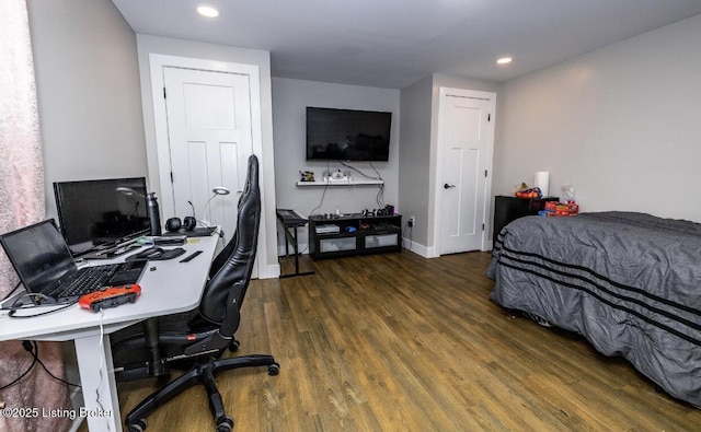 551 Tindale Dr, Taylorsville, KY 40071 - bedroom featuring wood finished floors, recessed lighting, and an office area