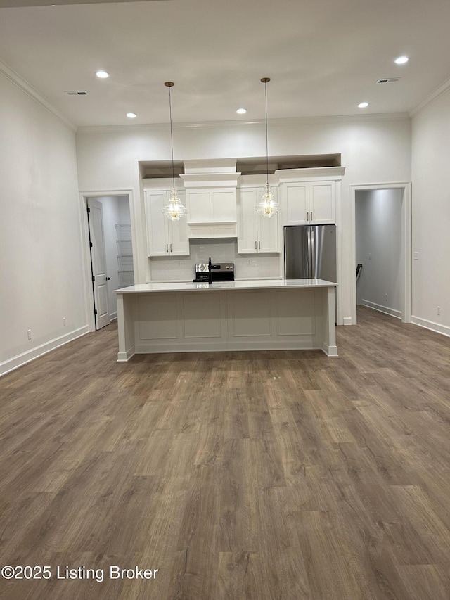6355 Meeting St Unit 101, 201, Prospect, KY 40059 - kitchen featuring freestanding refrigerator, white cabinets, dark wood finished floors, recessed lighting, and ornamental molding