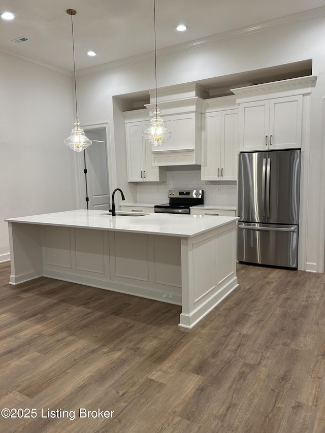 6355 Meeting St Unit 101, 201, Prospect, KY 40059 - kitchen featuring stainless steel appliances, crown molding, white cabinets, dark wood-style floors, and decorative backsplash
