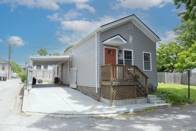904 Schiller Ct, Louisville, KY 40204 - photo 1