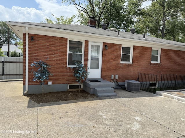 6713 Manslick Rd, Louisville, KY 40214 - photo 5