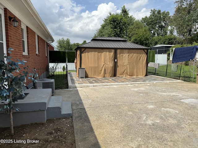6713 Manslick Rd, Louisville, KY 40214 - photo 7