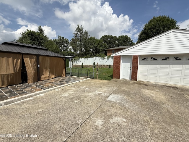 6713 Manslick Rd, Louisville, KY 40214 - photo 36