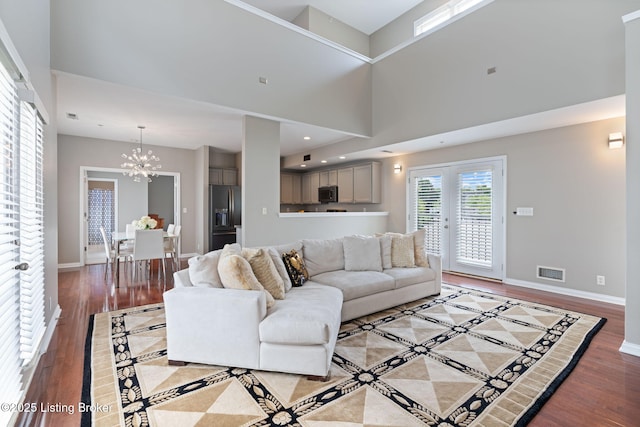 10600 Norton Commons Walk, Prospect, KY 40059 - living area featuring a chandelier and light wood finished floors